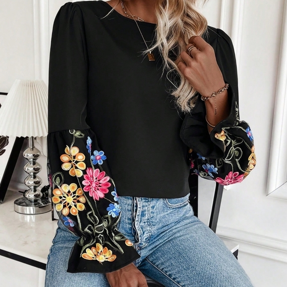 Flower Embroidery Ruffle Sleeve Shirt - Picture 1 of 4